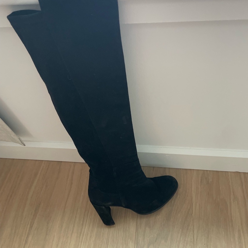 Stuart Weitzman Knee-High Suede Boots